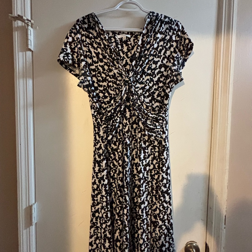 Dressbarn Black and White Flutter Sleeve Midi Sundress